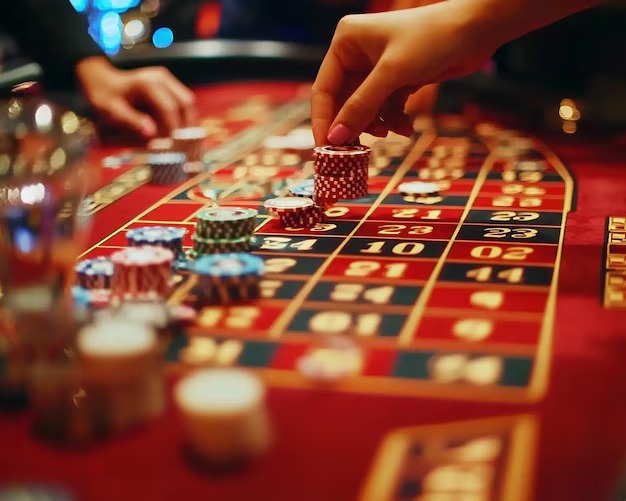 Live blackjack table on presidenttoto group with dealer and players